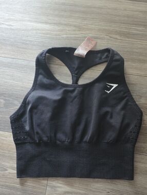 Gymshark Black Seamless Racerback Crop Sports Bra with Logo